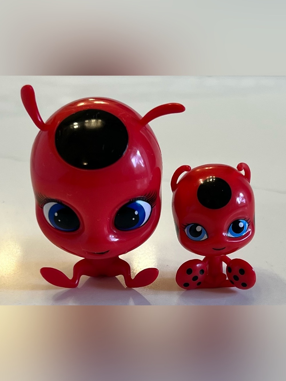 Miraculous: Tales of Ladybug & Cat Noir Tikki Figurines